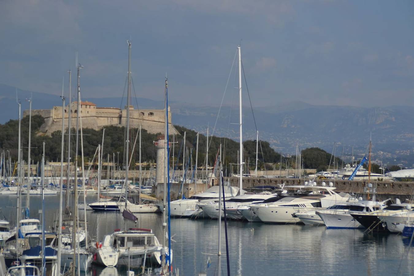 Appartement entier, Charmant duplex au coeur du Vieil Antibes, 3 pers in Antibes, Côte méditerranéenne (France)