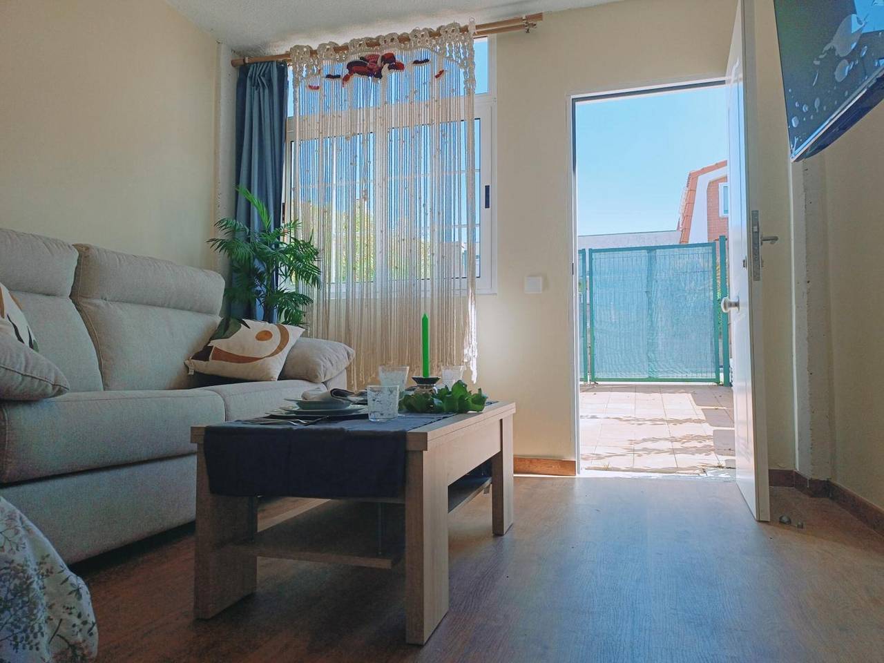 Ganze Wohnung, Apartment 'Villa Peral' mit privater Terrasse und Garten in Liencres in Piélagos, Kantabrische Küste