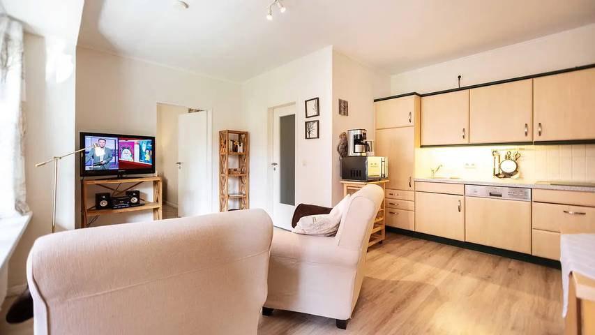 Ferienwohnung für 2 Personen, mit Terrasse und Sauna sowie Garten - 1