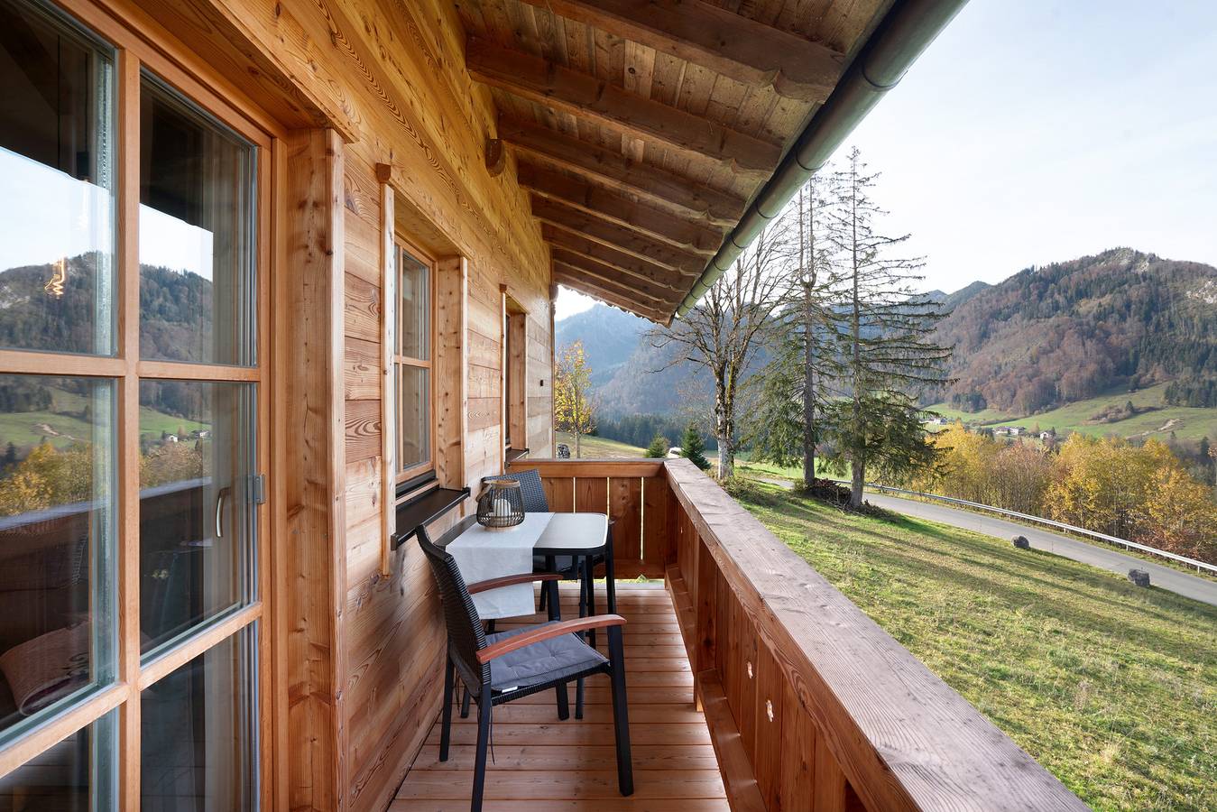 Ganze Wohnung, Ferienwohnung Hochfelln" mit Bergblick, Gemeinschaftsterrasse und Wlan in Ruhpolding, Bayerische Alpen
