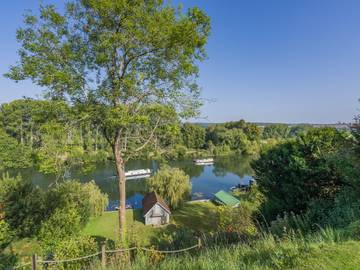 Cottage for 10 People in Bisham, Chiltern Hills, Photo 1