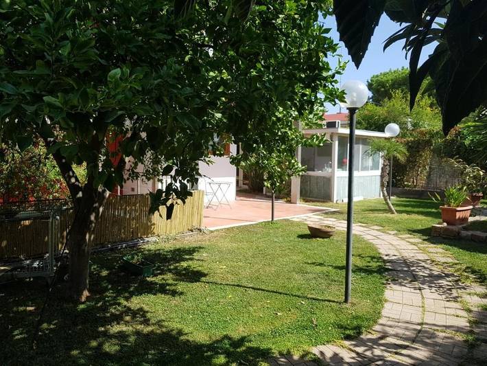 Chambre d’hôte pour 2 personnes, avec jardin ainsi que terrasse et vue, animaux acceptés à Bari - 2