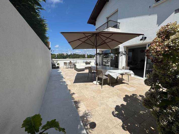 Appartement de vacances pour 4 personnes, avec Terrasse ainsi que Jardin et Vue