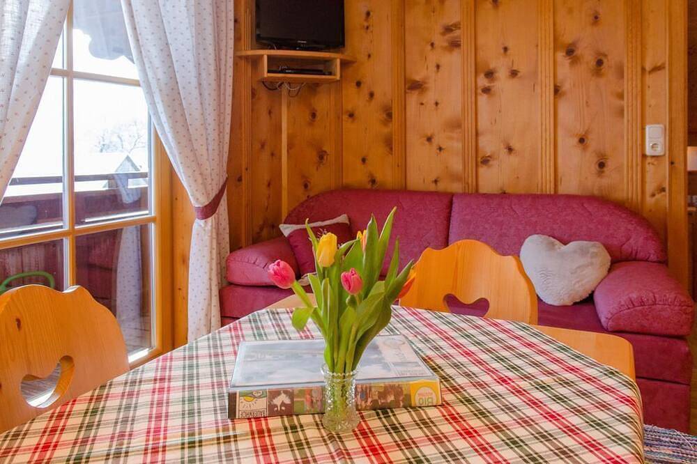 Ganze Wohnung, Fewo I \"Morgenrot\"/2 Schlafräume/Du/Wc - Biohof Gschwandt in Roßleithen, Totes Gebirge