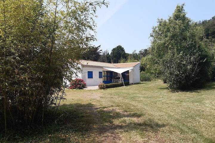 Location de vacances pour 5 personnes, avec terrasse et jardin dans Plage naturiste (Olonne-sur-Mer)
