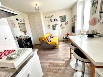 Gîte pour 4 personnes, avec terrasse à Rives