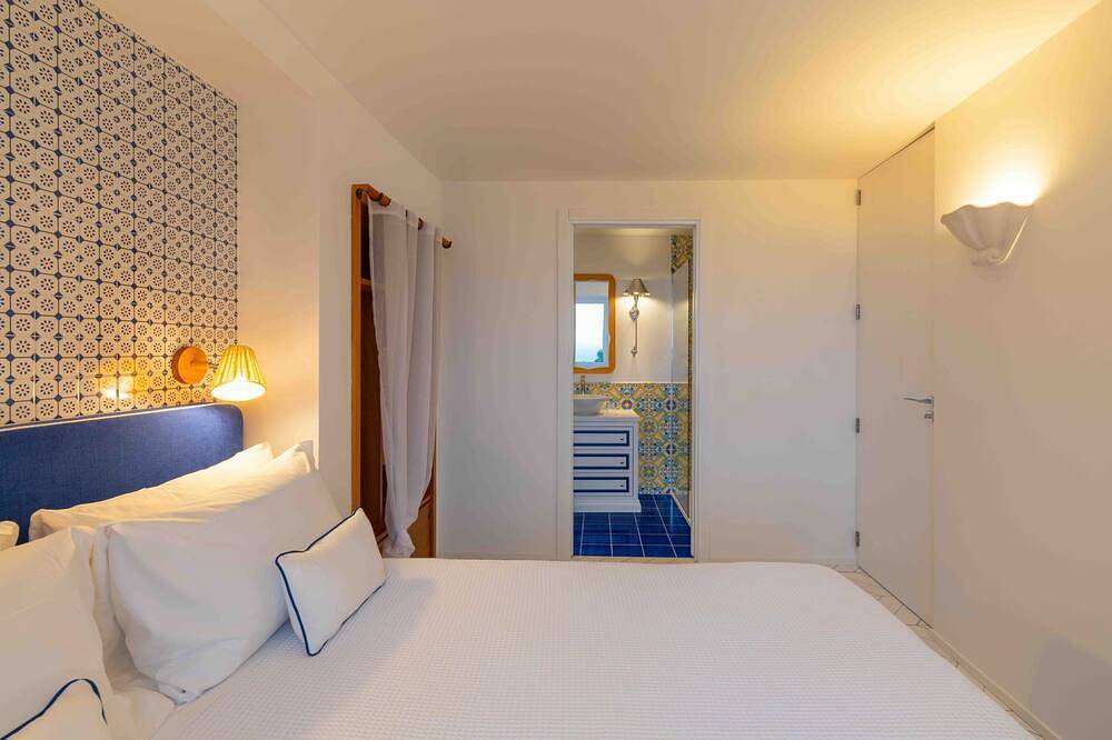 Tenuta Saracena Capri, private beach access & panoramic views in Marina Piccola (Capri), Capri