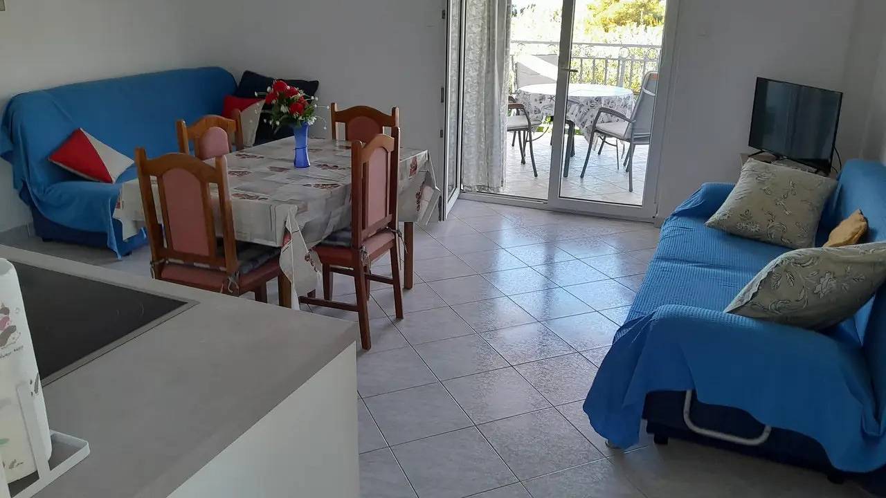 Ganze Ferienwohnung, Ferienwohnung für 4 Personen (36 m²) in Maslinica in Maslinica, Solta