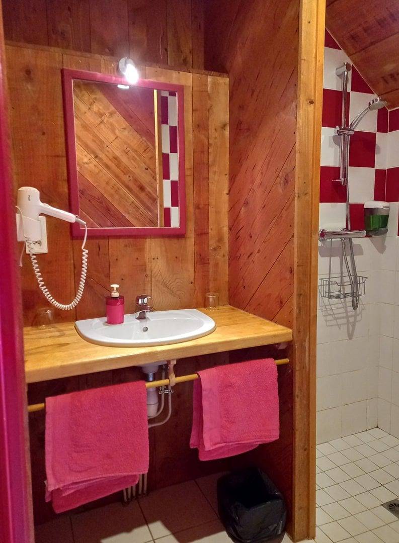 Chambres d'hôtes la Jamelinière - Chambre Marmotte in Chailland, Mayenne