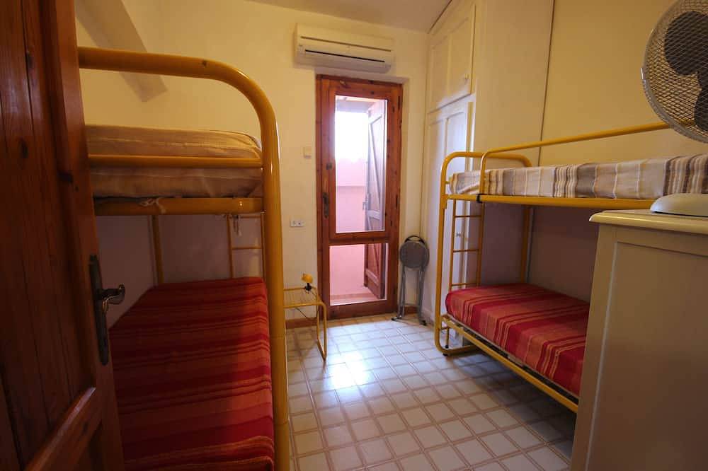 Große Villa mit Meerblick,strandnah,ruhig,Klima,Wifi,10 Pers. in Torre delle Stelle, Maracalagonis