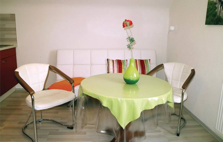 Ganze Ferienwohnung, Charmante Wohnung mit Terrasse 500m nach Nahetal-Waldau in Nahetal-Waldau, Hildburghausen und Umgebung