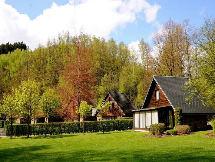 Gîte pour 4 personnes, avec Terrasse ainsi que Jardin et Piscine à Malmedy