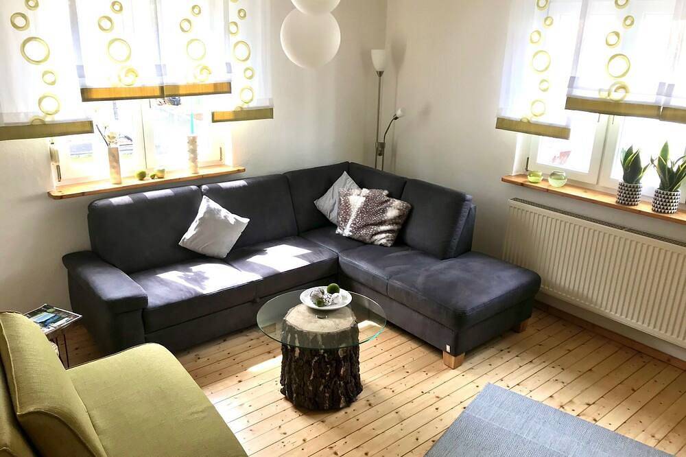 Ganze Wohnung, Fewo 3 An der Rodach - neue Wohnung mit viel Naturmaterialien im Frankenwald in Steinwiesen, Frankenwald