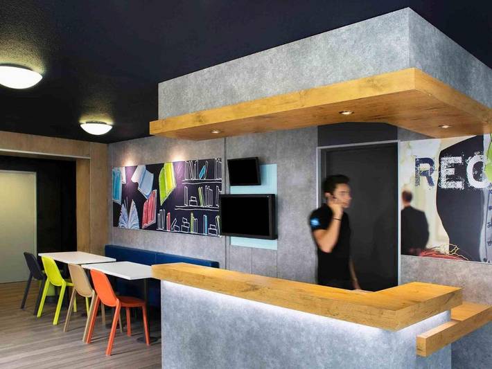 Hôtel pour 3 personnes, animaux acceptés dans Office De Tourisme Challes Les Eaux - 3