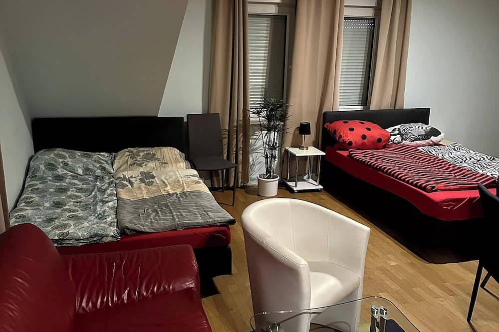 Ganze Wohnung, Großes Apartment für 3-10 Personen nahe Halle und Leipzig in Landsberg (Saalekreis), Saale-Unstrut Region
