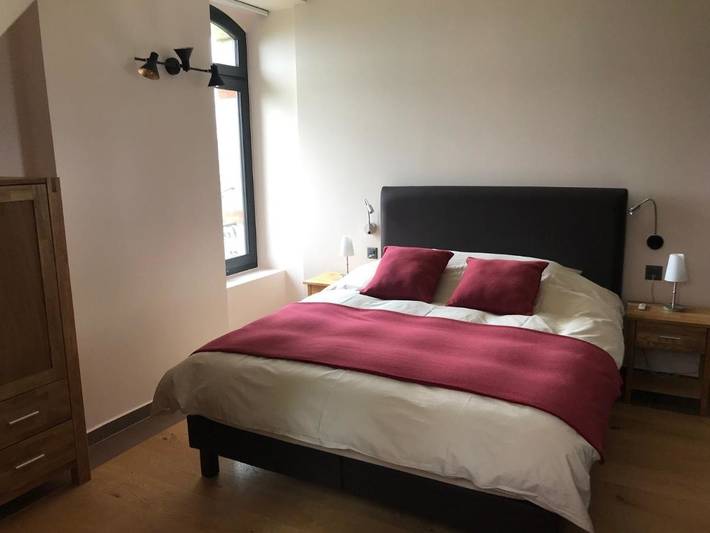 Chambre d’hôte pour 2 personnes, avec sauna et vue sur le lac ainsi que vue et jardin dans Canton de Neuchâtel - 3