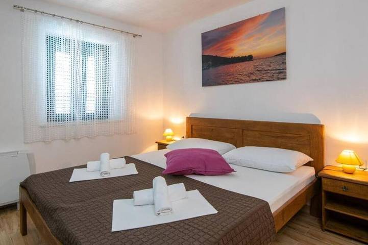 Villa pour 8 personnes, avec jardin et terrasse à Viganj - 2