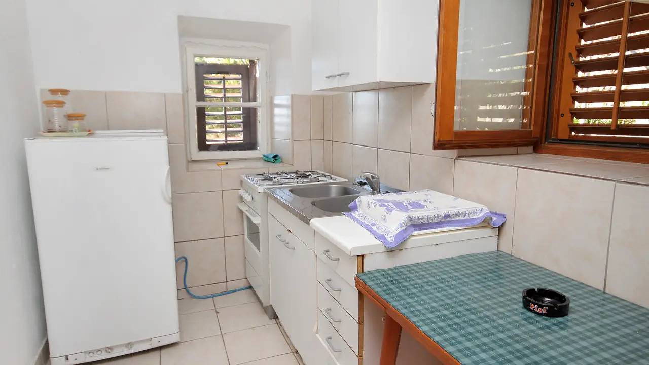 Hel ferieleilighet, Ferienwohnung für 5 Personen (31 m²) in Torac in Gdinj, Hvar