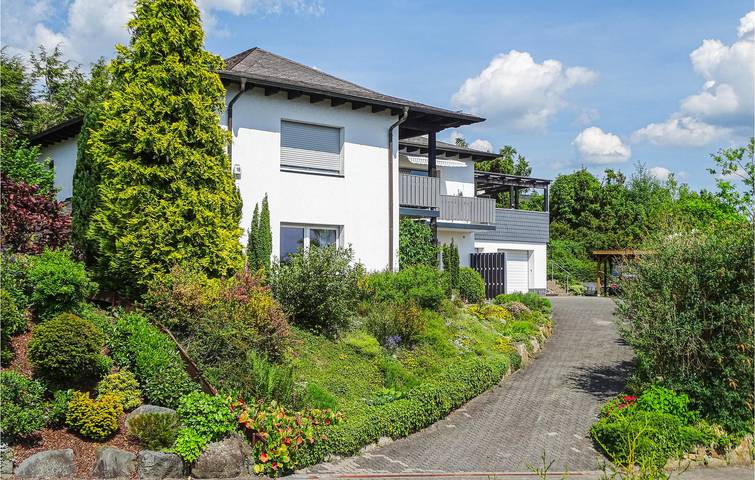 Ferienwohnung für 3 Personen, mit Terrasse und Garten sowie Ausblick in Dillenburg - 2