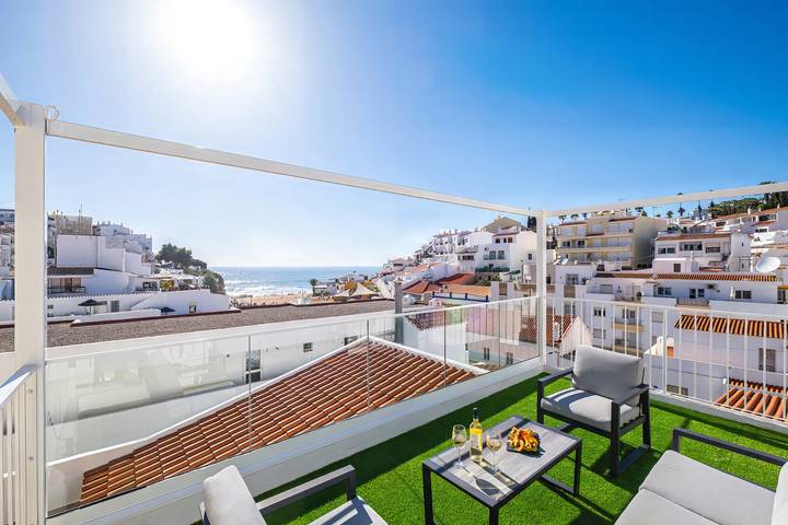 Ferienwohnung für 8 Personen, mit Balkon und Terrasse in Lagoa - 4