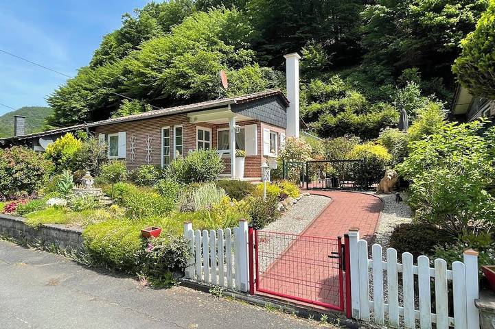 Ferienhaus für 4 Personen, mit Terrasse und Garten