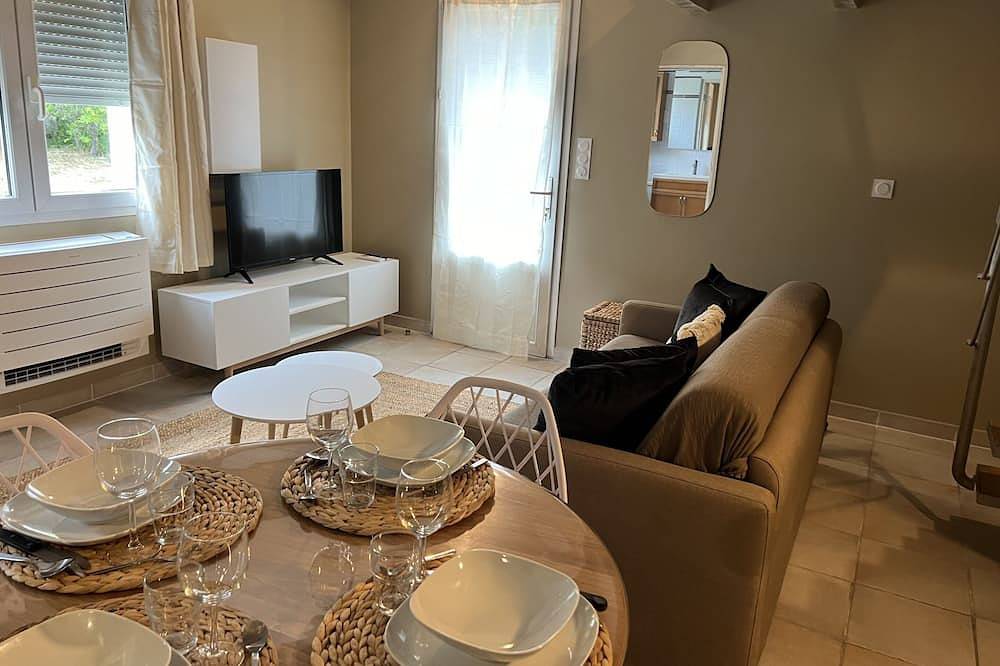 Ganze Wohnung, Apartment-Standard-Ensuite mit Dusche-Balkon in Corte, Regionaler Naturpark Korsika