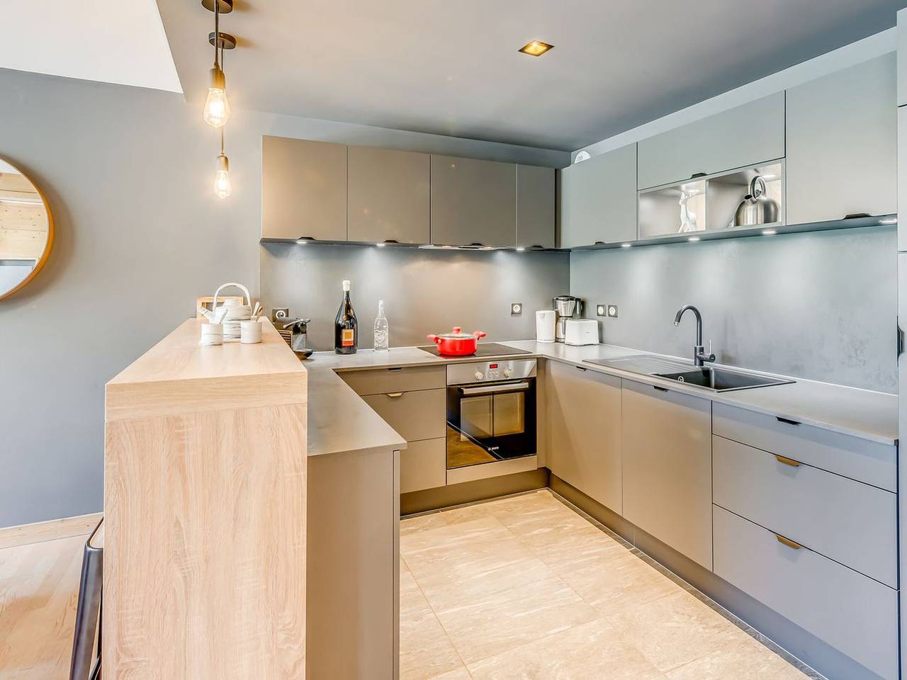 Geheel appartement, Premium Apartment in Tignes - 8 pers, 4 beds, south balcony, lake nearby in Tignes, Massif de la Vanoise