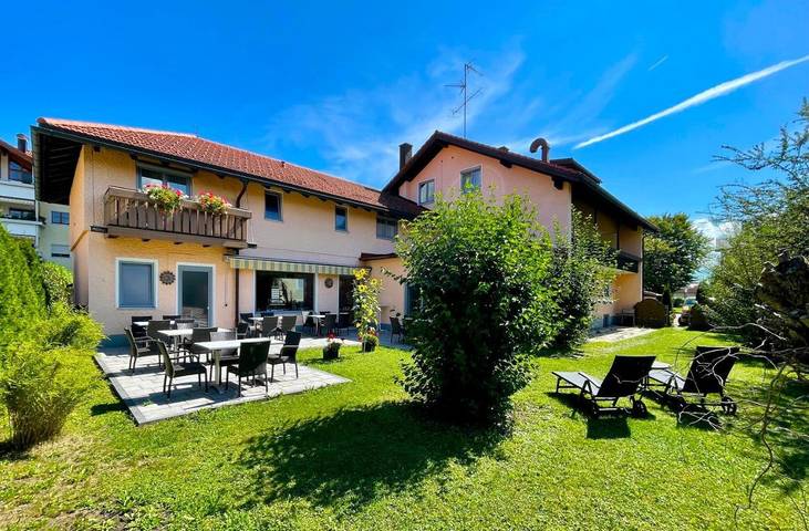 Hotel, mit Terrasse und Garten sowie Sauna