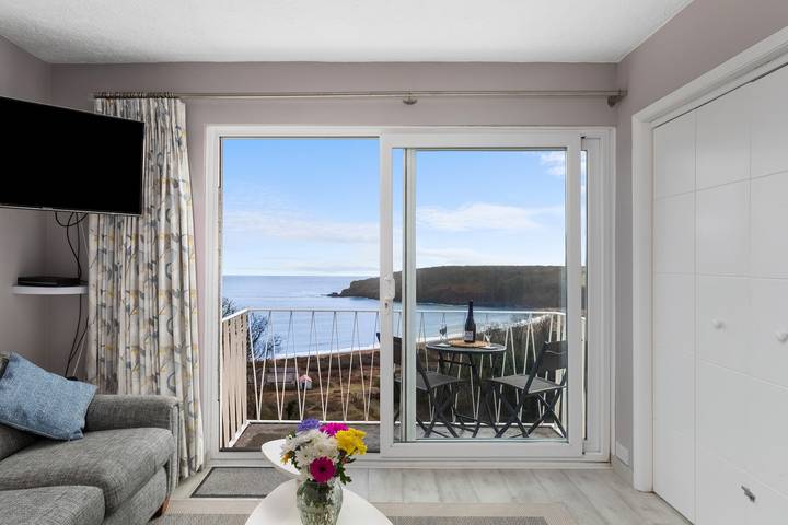 Holiday rental for 4 people, with Balcony and Ocean view as well as View in Freshwater East