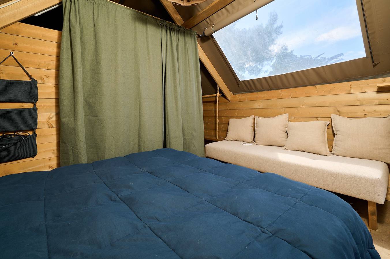 Glamping 'Tenda Safari Vicino Al Mare' met gedeelde tuin, Wifi en airconditioning, foto 12