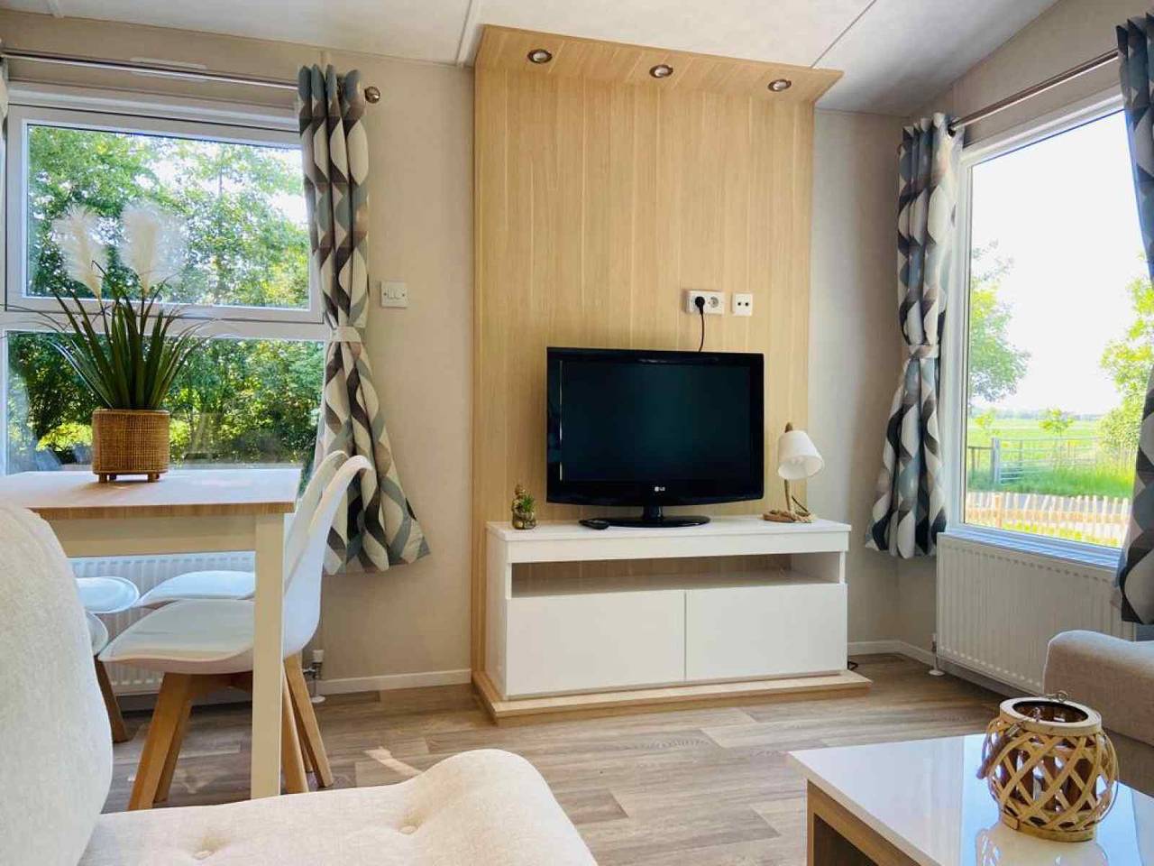 Gemütliches Chalet für 4 Personen in der nordholländischen Landschaft in Niederländische Nordsee