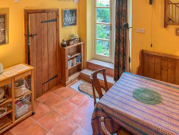 Cottage for 2 People in Alton Towers, Staffordshire, Photo 3