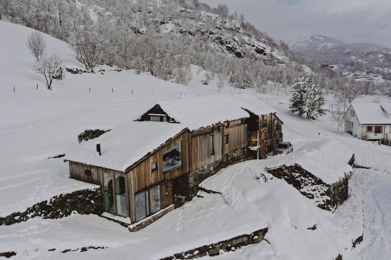 Ein heilt spesiell låve i Røldal in Røldal, Odda