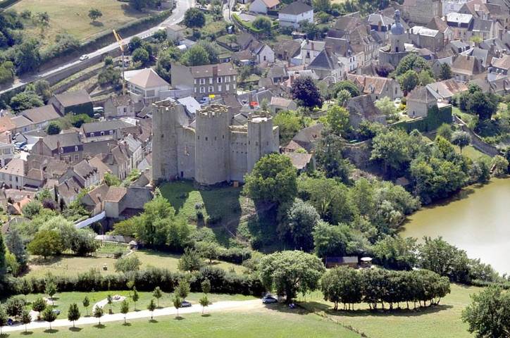 Gîte pour 2 personnes, animaux acceptés à Bourbon-l'Archambault - 3