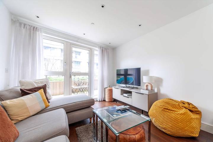 Apartment for 2 people, with garden and terrace in Islington