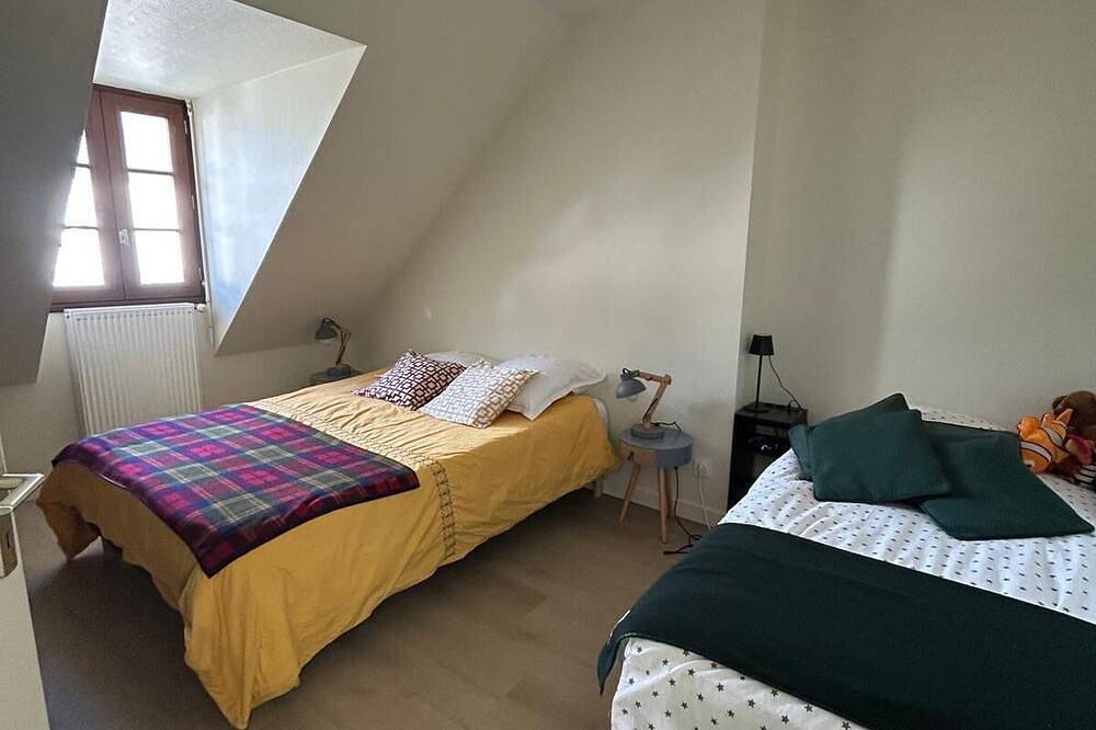 Breton house on the seafront in the Bay of Saint-Brieuc 300m from the in Hillion, Côte de Goëlo