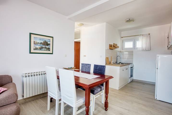 Ferienwohnung für 4 Personen, mit Balkon/Terrasse in Grad Šibenik - 4