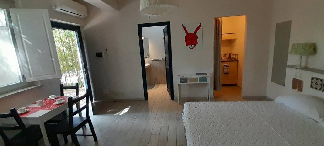 Chambre d’hôte pour 3 personnes, avec piscine et jardin à Itri - 2