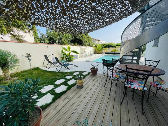 Gîte pour 2 personnes, avec piscine et terrasse ainsi que vue et jardin à Colomiers - 4