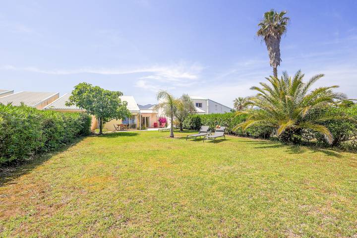 Location de vacances pour 6 personnes, avec Balcon ainsi que Terrasse et Jardin à Canale-di-Verde