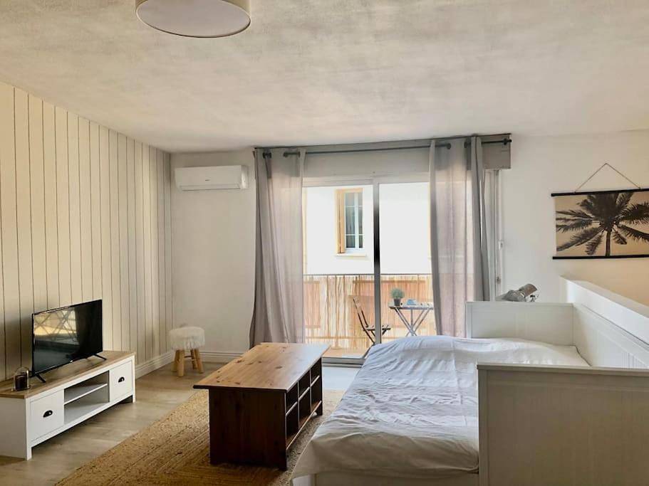 Appartement entier, Studio in Lunel-Viel, Côte méditerranéenne (France)
