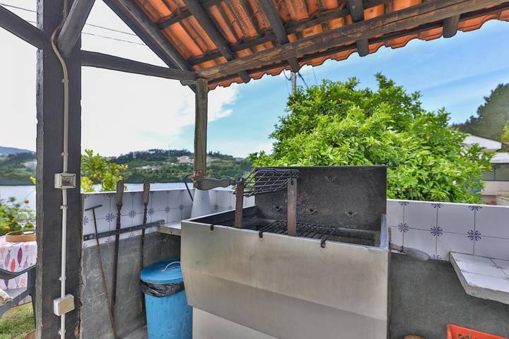 Casa de familia para 3 personas, con jardín además de vistas y piscina, Se admiten mascotas en Penafiel - 4