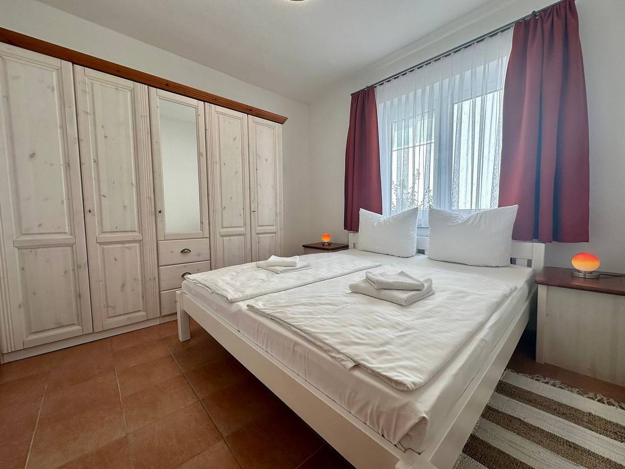 Apartamento entero, Ferienwohnung 3 – Gemütliches Apartment mit Gartenblick in Middelhagen, Mönchgut