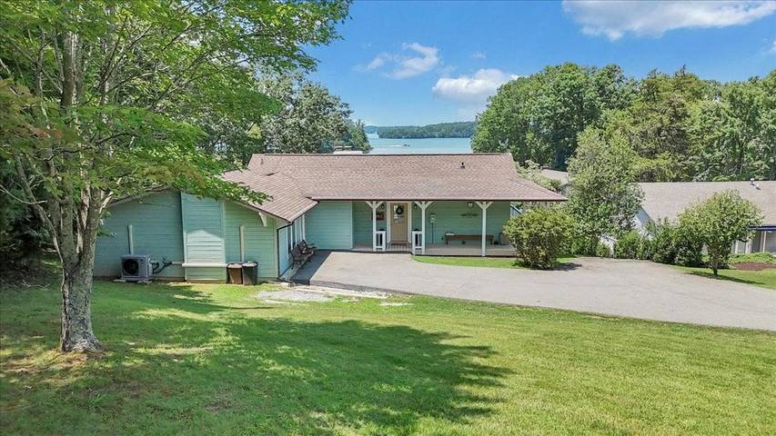 Holiday home for 14 people, with hot tub, with pets - 1