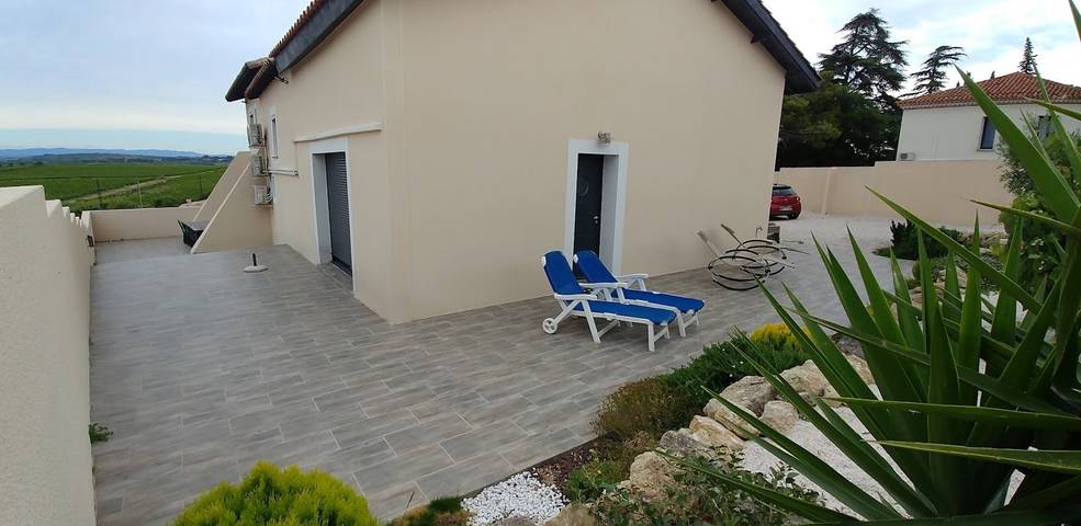 Gîte pour 6 personnes, avec terrasse dans l' Hérault - 2