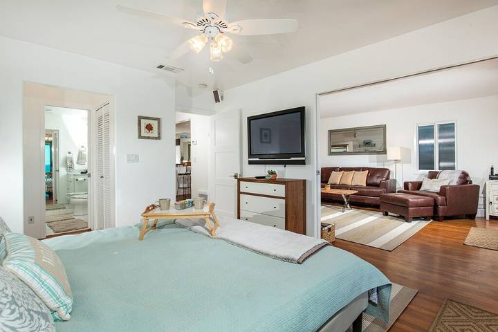 Vacation rental for 6 people, with yard and balcony, with pets in Encinitas