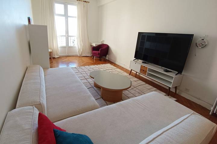 Gîte pour 6 personnes, avec balcon, adapté aux familles dans Plage Fabron Bambou Nice - 4