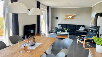 Ferienhaus für 4 Personen, mit Terrasse und Ausblick sowie Garten in Westermarkelsdorf