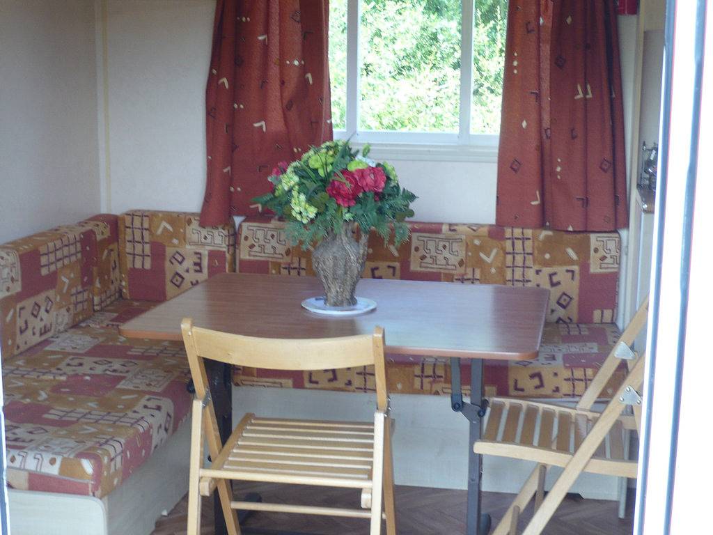 Location mobil home avec accès piscine et pêche en étang in Vouzeron, Région de Vierzon