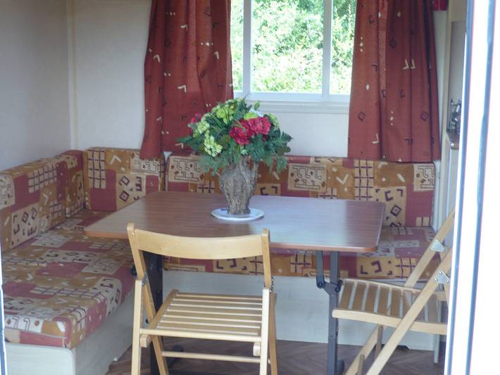 Camping pour 5 personnes, avec terrasse et piscine, animaux acceptés dans Centre-Val de Loire - 2